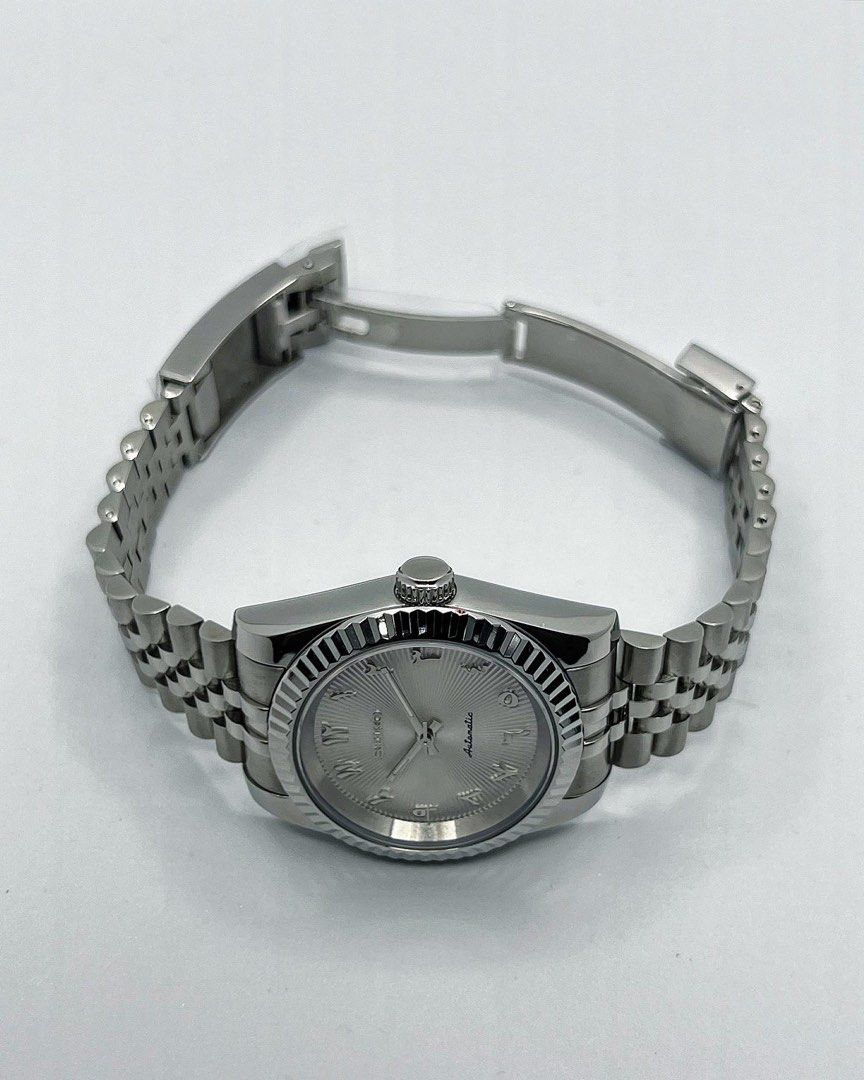 Seikojust | White Arabic Textured