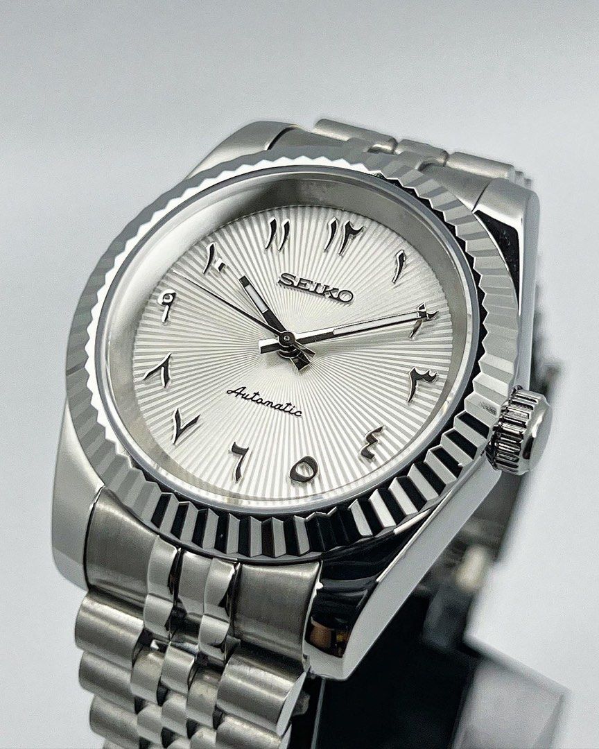 Seikojust | White Arabic Textured